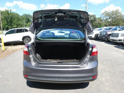 Used 2014 Ford Focus SE FWD image 7