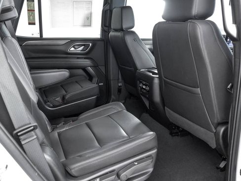 Used 2022 Chevrolet Tahoe LT w/ Luxury Package AWD/4WD image 44