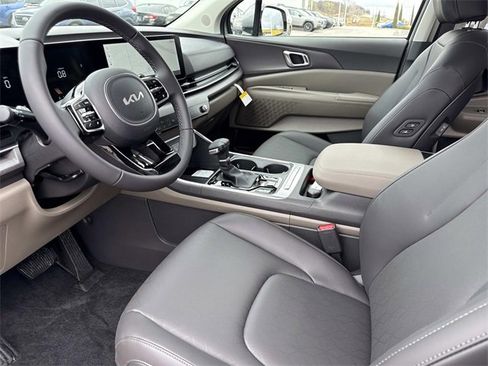New 2026 Kia Carnival EX image 12