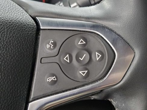 Used 2023 Chevrolet Traverse Premier AWD/4WD image 44