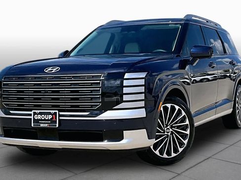 Certified 2026 Hyundai Palisade Calligraphy FWD image 2