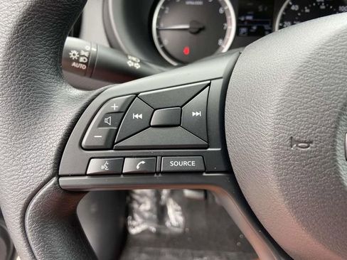 New 2025 Nissan Kicks Play S image 19