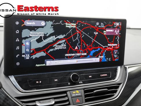 Used 2023 Nissan Altima 2.5 SR w/ SR Premium Package FWD image 18
