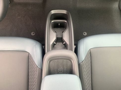 New 2026 Nissan Leaf Platinum+ FWD image 14