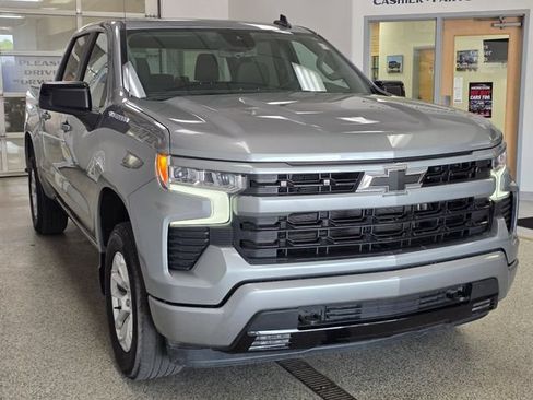 Used 2026 Chevrolet Silverado 1500 RST AWD/4WD image 3