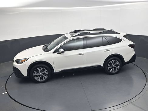Used 2020 Subaru Outback Touring XT AWD/4WD image 22