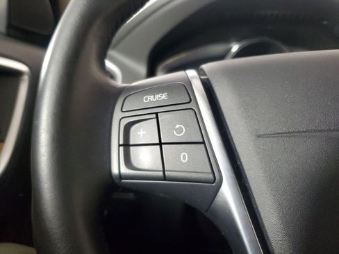 Used 2017 Volvo XC60 T5 Inscription w/ Preferred Option Package image 25