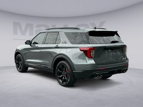 Used 2024 Ford Explorer ST w/ Equipment Group 401A AWD/4WD image 3