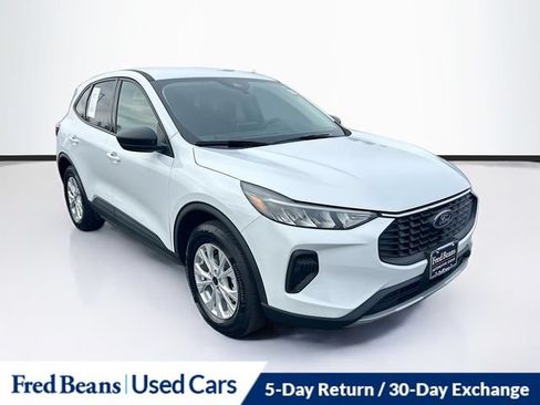 Used 2025 Ford Escape Active AWD/4WD image 1