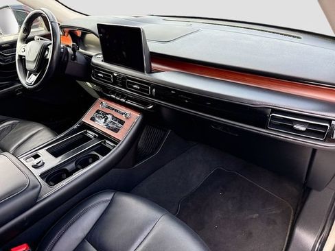 Used 2023 Lincoln Aviator Reserve w/ Equipment Group 201A AWD/4WD image 39