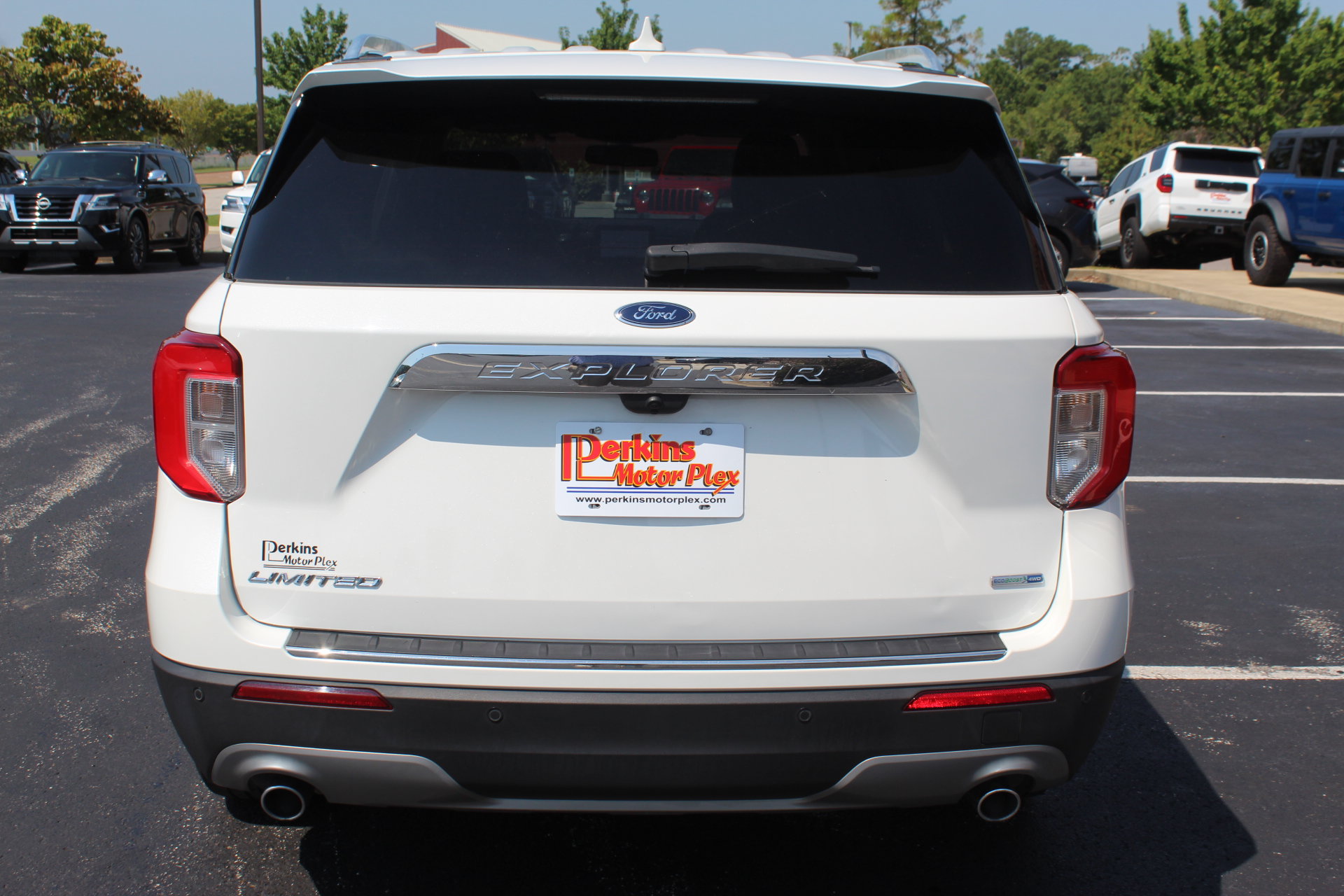 Used 2020 Ford Explorer Limited AWD/4WD image 7