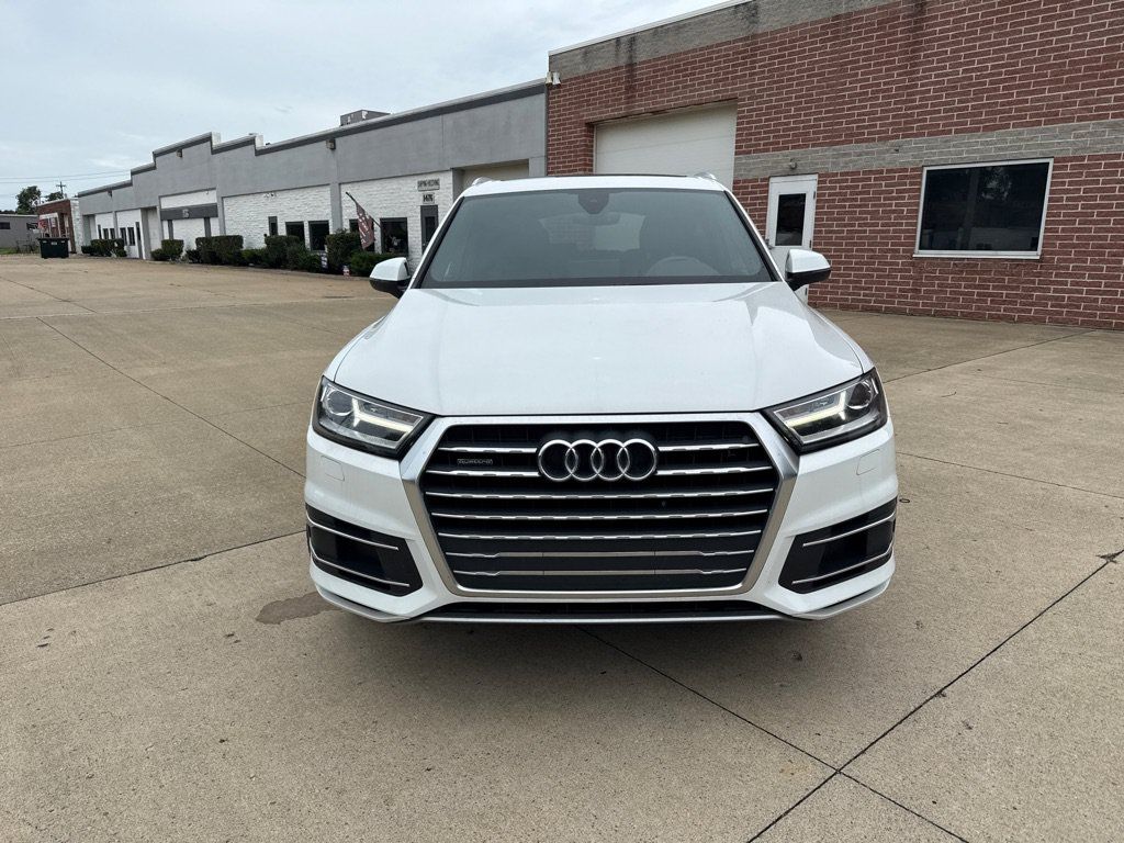Used 2019 Audi Q7 2.0T Premium w/ Convenience Package AWD/4WD image 2