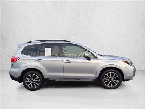 Used 2018 Subaru Forester 2.0XT Touring AWD/4WD image 4
