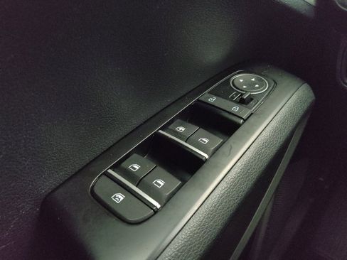 Used 2020 Kia Soul LX image 27