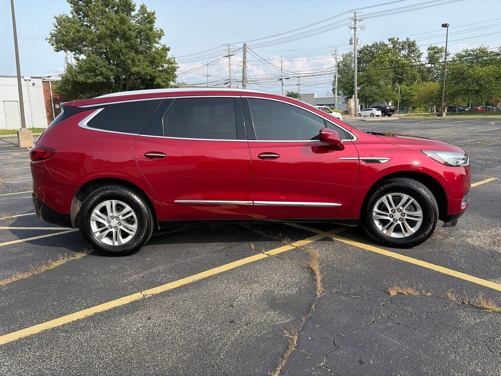 Used 2018 Buick Enclave Essence FWD image 11