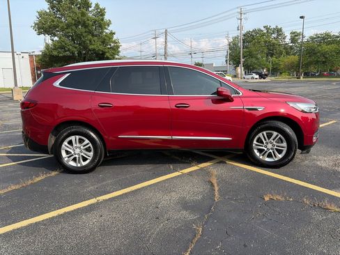 Used 2018 Buick Enclave Essence FWD image 11