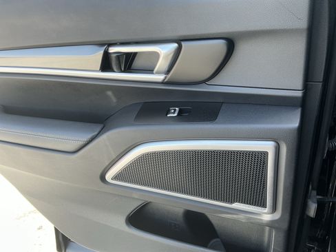Certified 2024 Kia Telluride LX AWD/4WD image 12