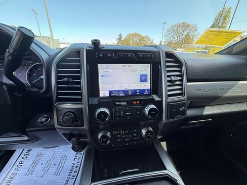 Used 2021 Ford F350 Platinum w/ Tremor Off-Road Package AWD/4WD image 13