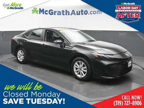 Used 2025 Toyota Camry LE FWD image 1