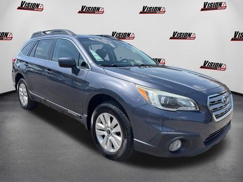 Used 2017 Subaru Outback 2.5i Premium AWD/4WD image 3