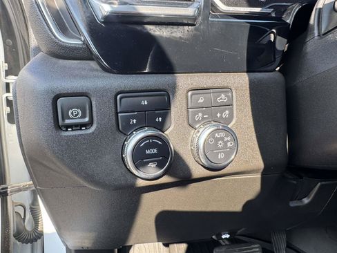 Used 2024 GMC Sierra 3500 SLE w/ SLE Value Package AWD/4WD image 29