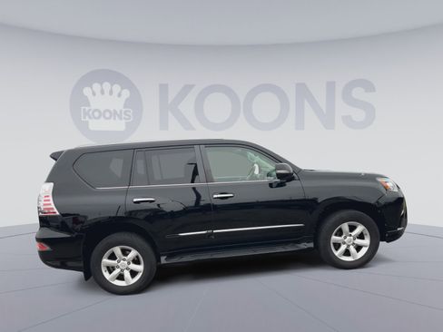 Used 2018 Lexus GX 460 w/ Preferred Accessory Package AWD/4WD image 12