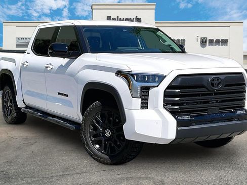 Used 2024 Toyota Tundra Limited AWD/4WD image 11