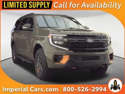 Used 2025 Ford Expedition Tremor AWD/4WD image 1