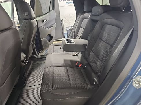 Certified 2025 Chevrolet Equinox LT AWD/4WD image 17