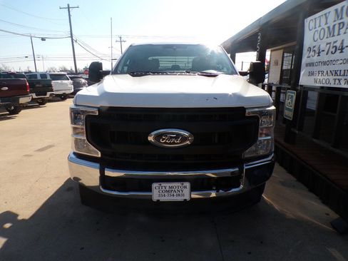 Used 2021 Ford F250 XL w/ Power Equipment Group image 3
