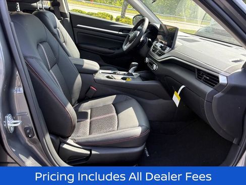 New 2026 Nissan Altima 2.5 SR FWD image 19