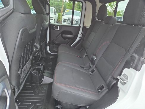 Used 2020 Jeep Gladiator Rubicon image 14
