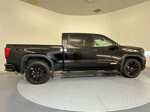 Used 2024 GMC Sierra 1500 Elevation w/ Elevation Premium Package image 8