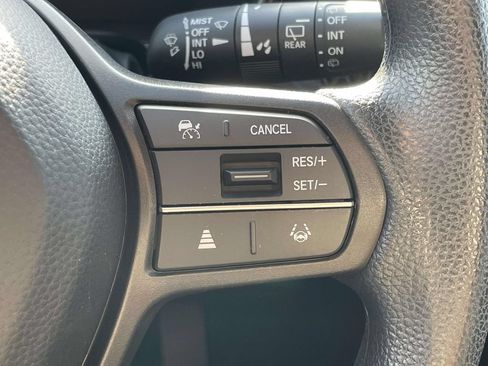 Used 2024 Honda CR-V EX image 11