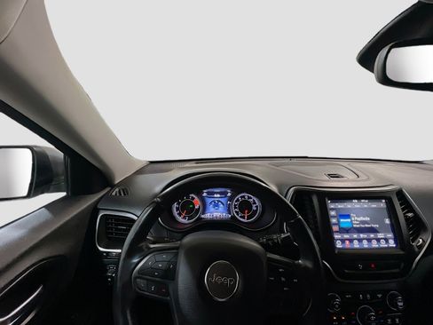 Used 2019 Jeep Cherokee Trailhawk w/ Trailer Tow Group AWD/4WD image 7
