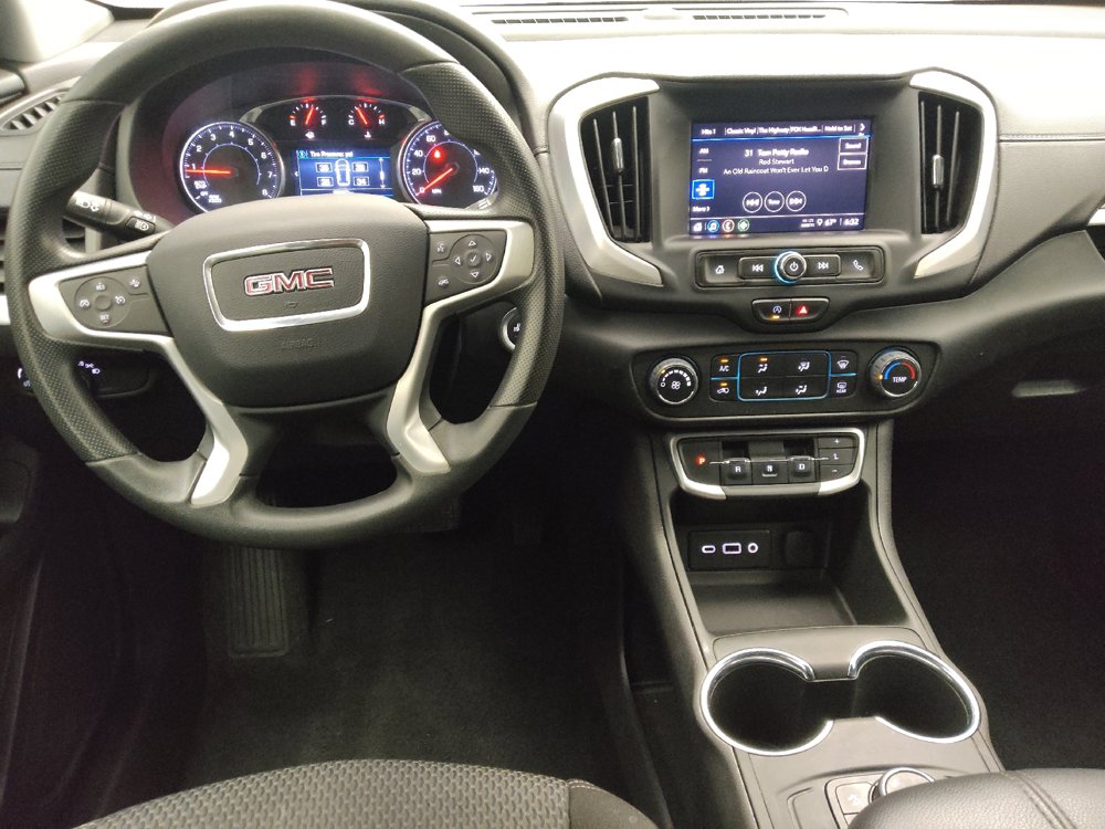 Used 2024 GMC Terrain SLE FWD image 22
