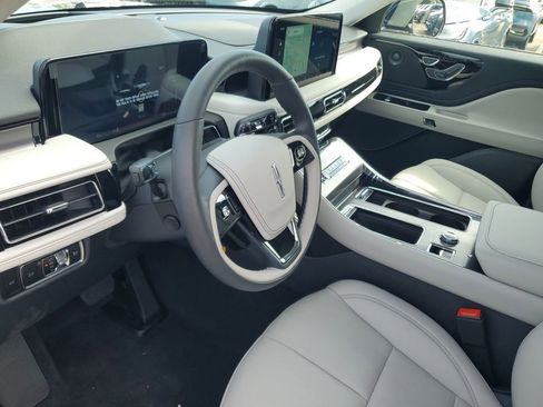 New 2025 Lincoln Aviator 2WD w/ Equipment Group 101A image 21