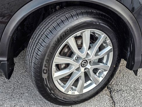 Used 2021 Nissan Rogue Sport SV w/ Technology Package image 7