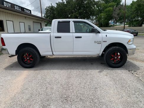 Used 2020 RAM 1500 Tradesman w/ Chrome Plus Package RWD image 1