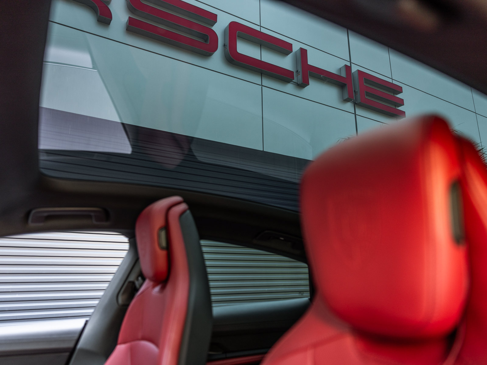 Certified 2024 Porsche Taycan 4S AWD/4WD image 19