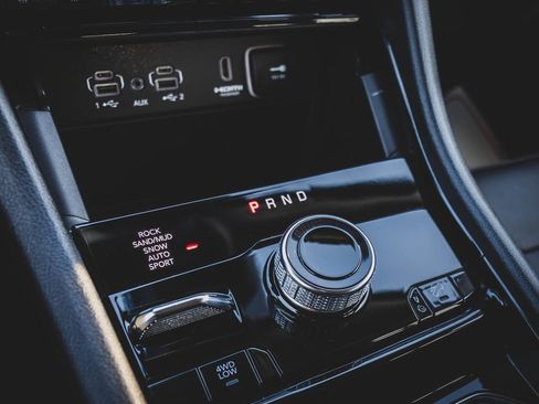 Used 2022 Jeep Grand Cherokee Limited 4xe image 23