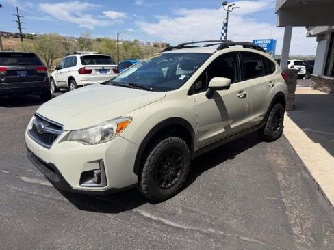 Used 2016 Subaru Crosstrek 2.0i Premium AWD/4WD image 10