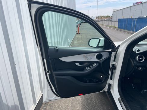 Certified 2022 Mercedes-Benz GLC 300 image 13
