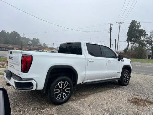 Used 2023 GMC Sierra 1500 AT4 w/ AT4 Premium Package image 4