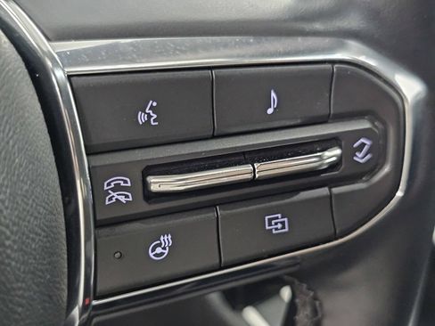 Used 2025 GMC Terrain Elevation AWD/4WD image 30