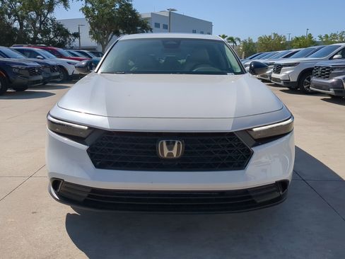 New 2025 Honda Accord SE image 4
