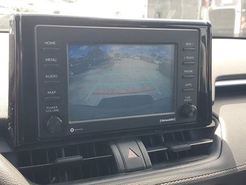 Used 2021 Toyota RAV4 LE FWD image 26