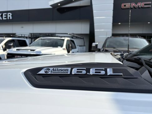 Used 2025 Chevrolet Silverado 2500 LT w/ Safety Package image 13