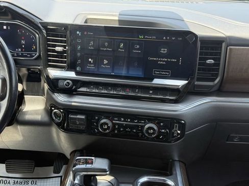 Used 2023 Chevrolet Silverado 1500 High Country w/ High Country Premium Package AWD/4WD image 24