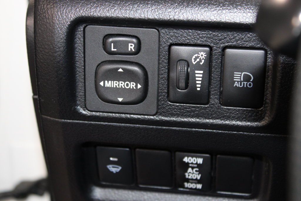 Used 2020 Toyota 4Runner Limited AWD/4WD image 27